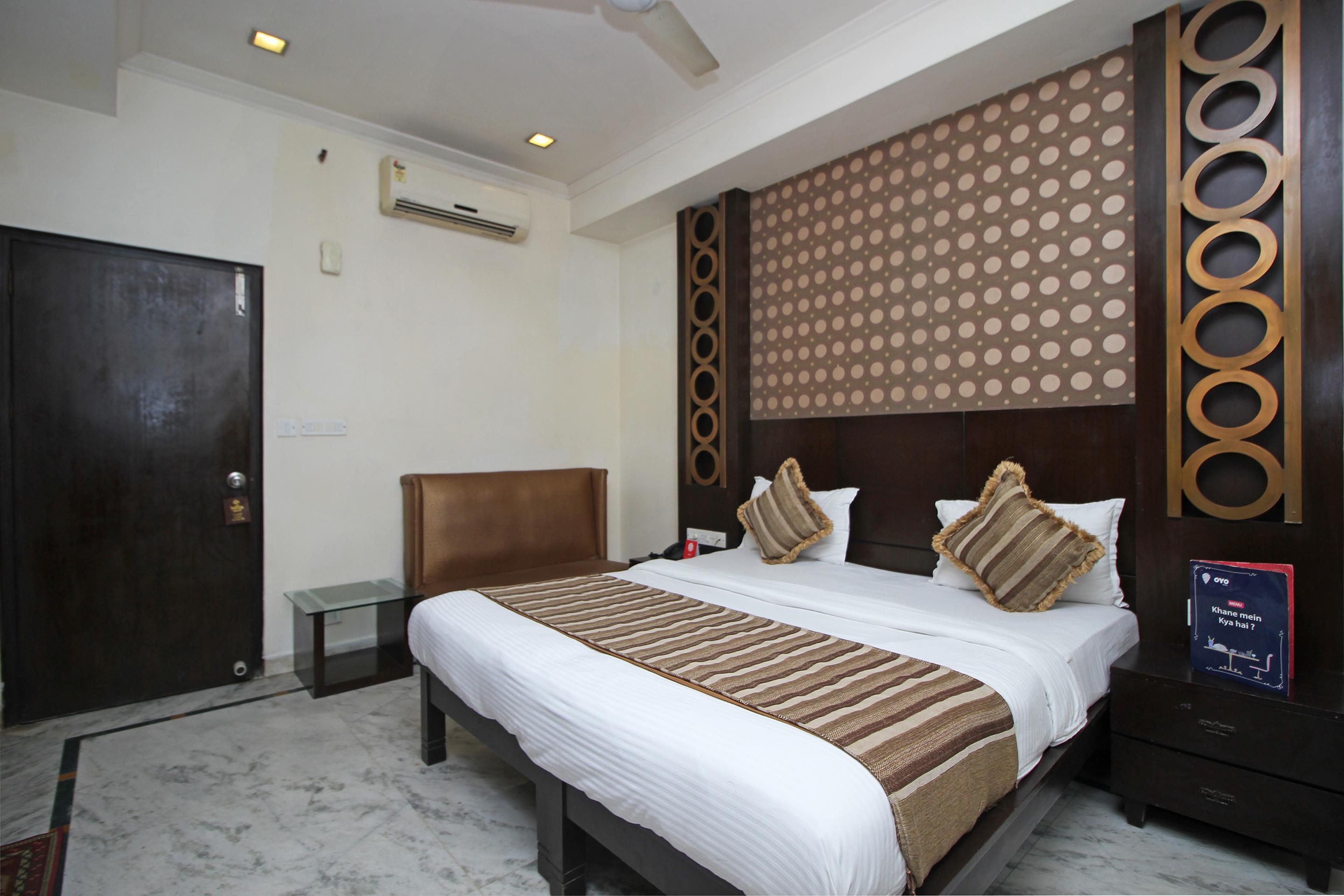 Oyo 5915 Hotel Swagath New Delhi Eksteriør billede