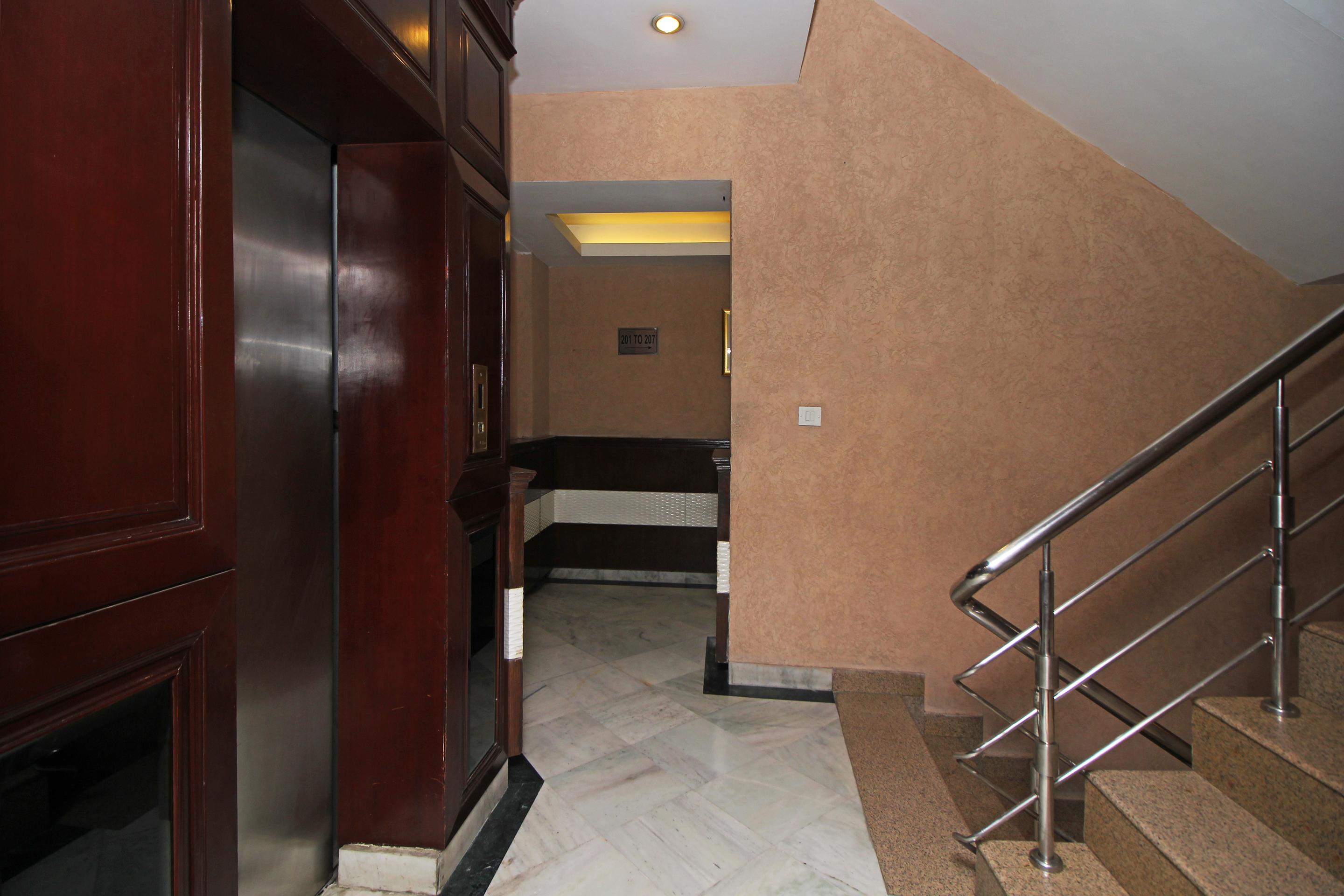 Oyo 5915 Hotel Swagath New Delhi Eksteriør billede