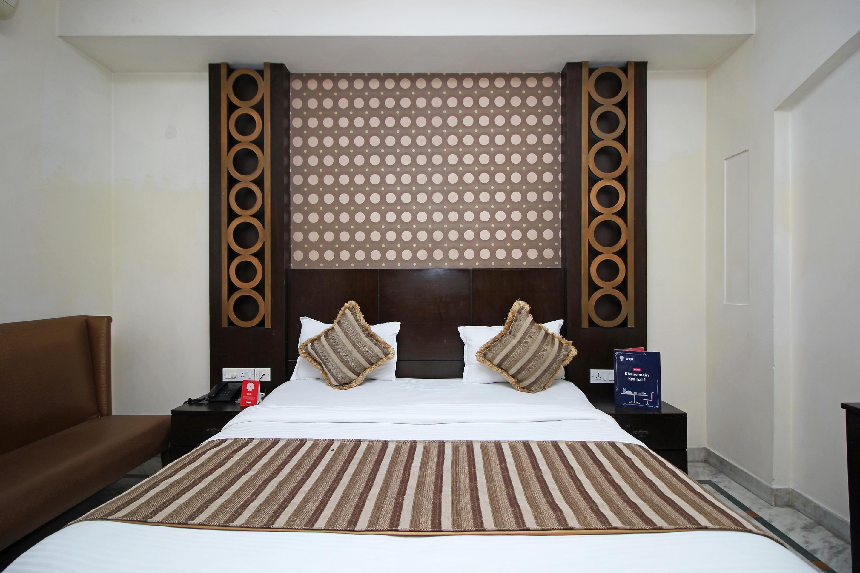 Oyo 5915 Hotel Swagath New Delhi Eksteriør billede